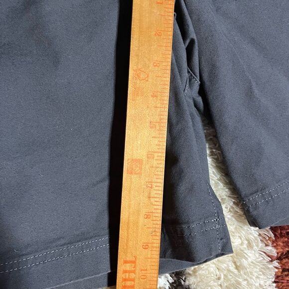 LL Bean Men's Outdoor Active Gray Shorts Size 35W - Picture 6 of 8